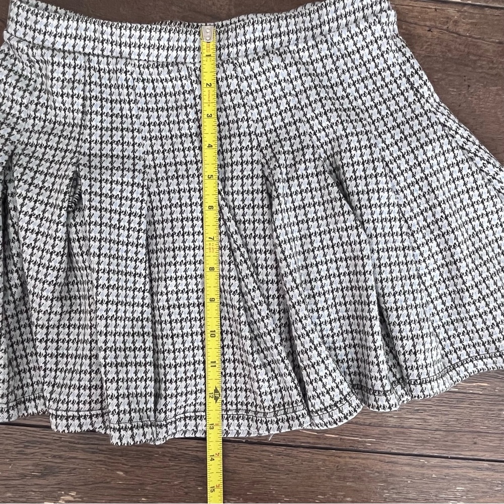 Altar’d State Houndstooth Pleated Skirt Womens Medium - Picture 3 of 3